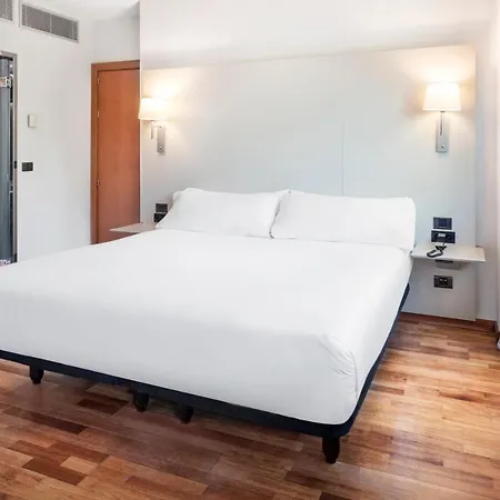 Hotell Jerez 4*
